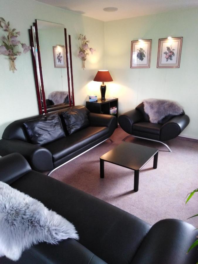 Landhaus Edelweiss Bed&Breakfast - Adults Only Neustadt am Rennsteig Exterior photo