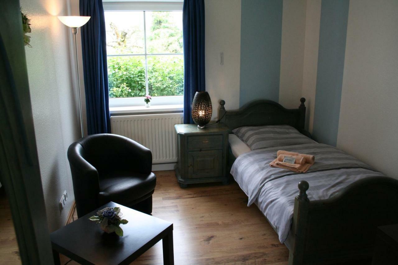 Landhaus Edelweiss Bed&Breakfast - Adults Only Neustadt am Rennsteig Exterior photo