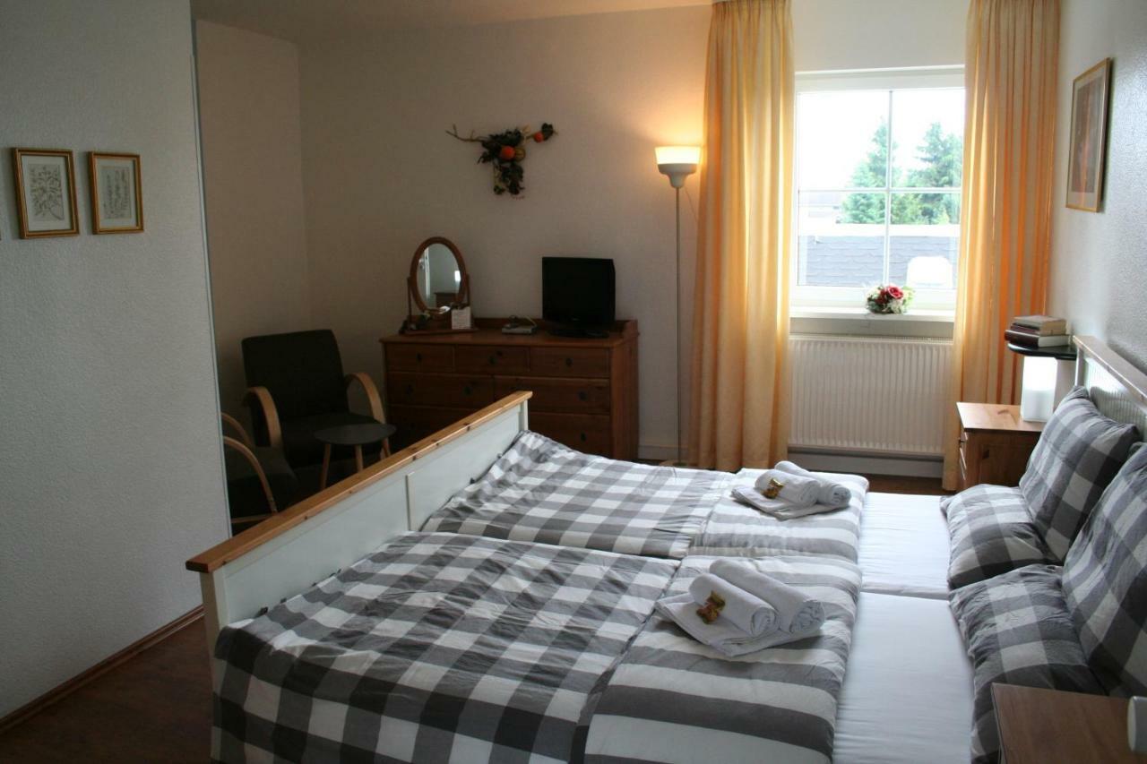 Landhaus Edelweiss Bed&Breakfast - Adults Only Neustadt am Rennsteig Exterior photo